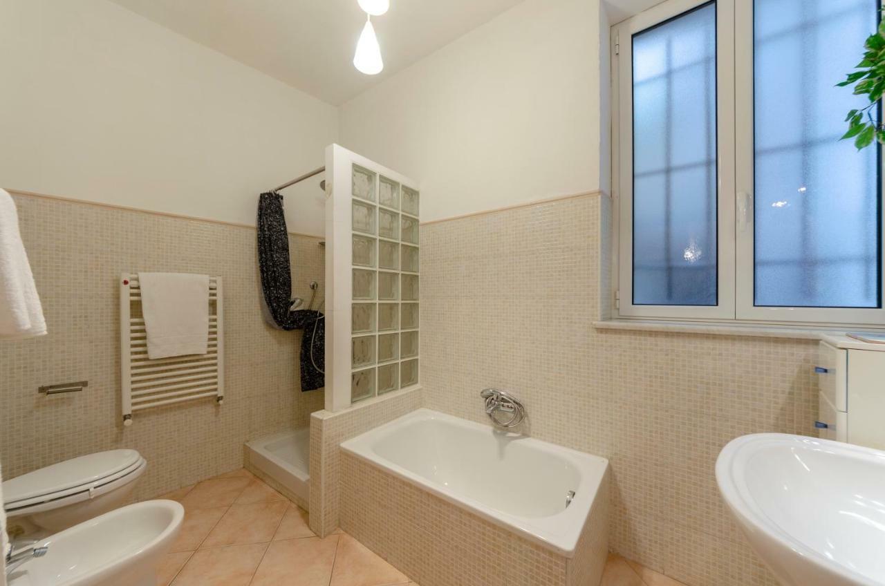 Joivy Warm Family Apt Near Porto Antico Apartment Genoa Ngoại thất bức ảnh