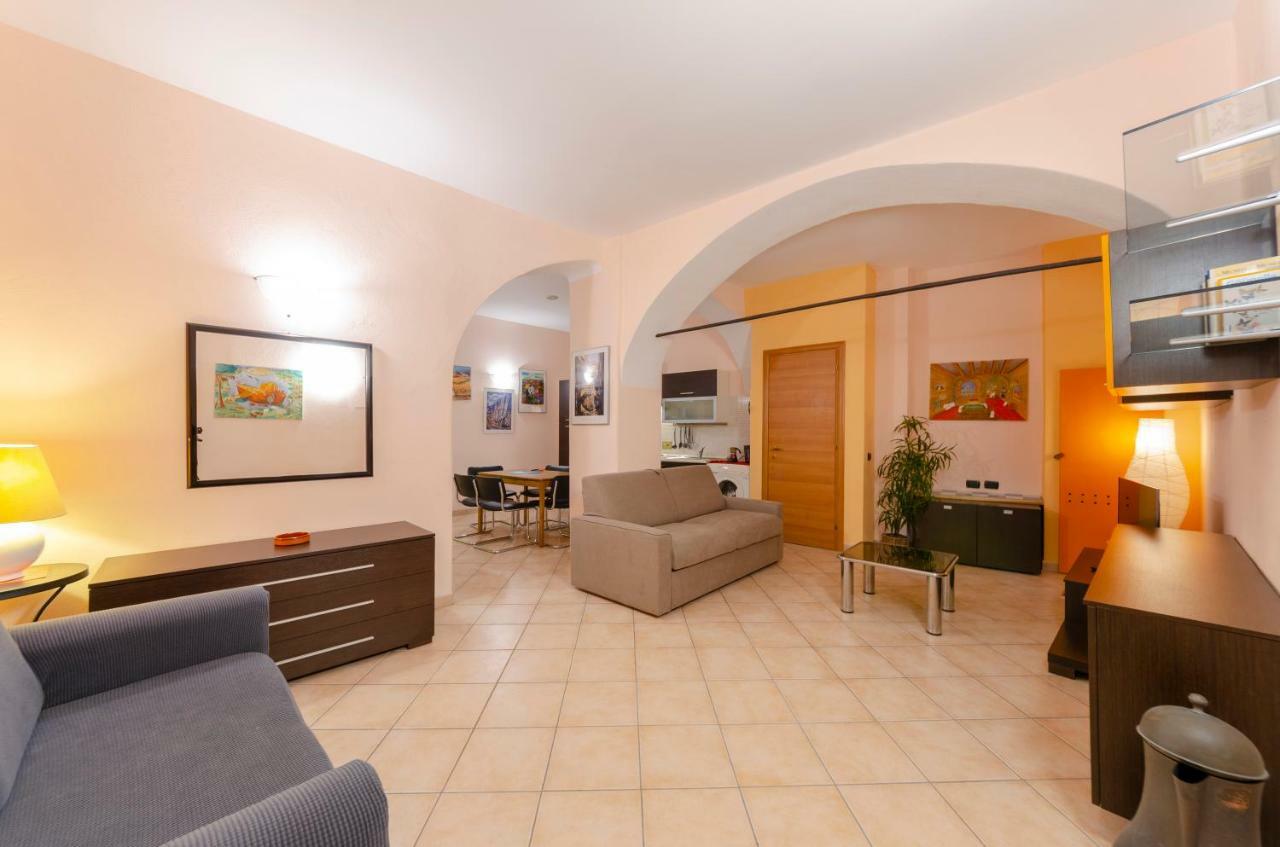 Joivy Warm Family Apt Near Porto Antico Apartment Genoa Ngoại thất bức ảnh