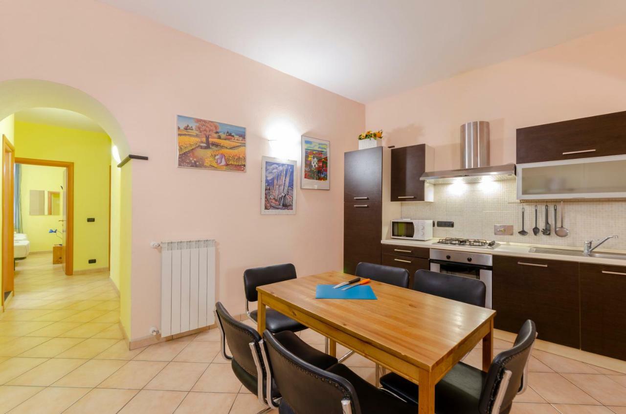 Joivy Warm Family Apt Near Porto Antico Apartment Genoa Ngoại thất bức ảnh